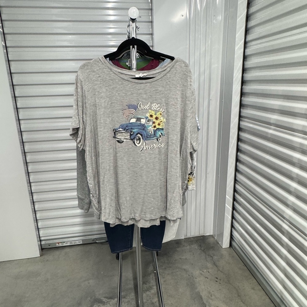Maurice’s | Graphic Tee “God Bless America” in Gray | size 3x
